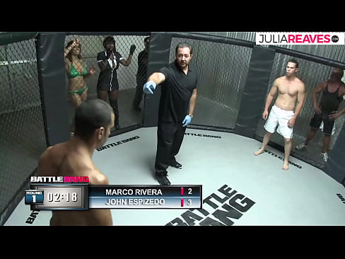 ❤️ Ultimate Fighter baise une fille à numéro juste après un combat sur le ring Porno at us ❌️❤